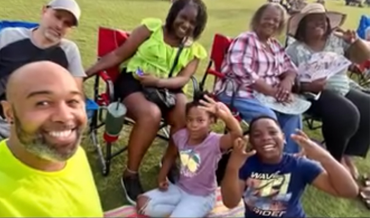 Spreading Joy With #MusicMoves!